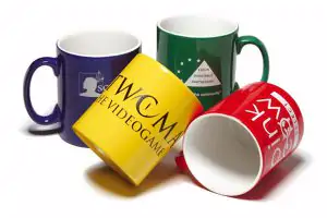  Mugs and drinkware